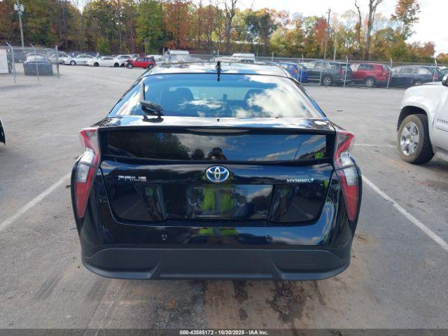 Toyota Prius Image 15
