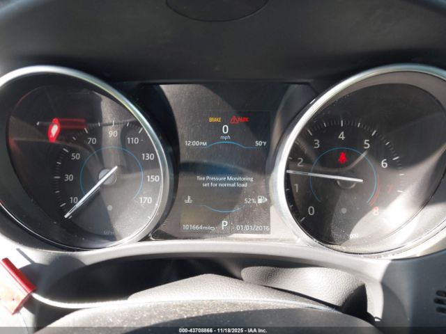 Jaguar F-PACE 25t Premium Image 11