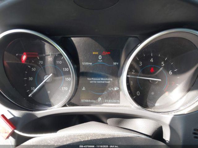 Jaguar F-PACE 25t Premium Image 11