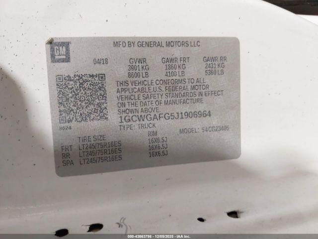 Chevrolet Express Work Van Image 2