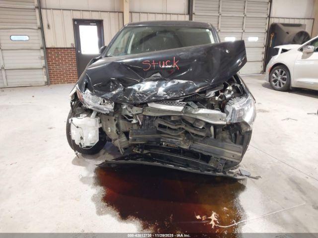 Mitsubishi Outlander Se Image 11