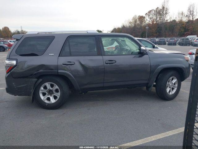 Toyota 4Runner Sr5 Image 9