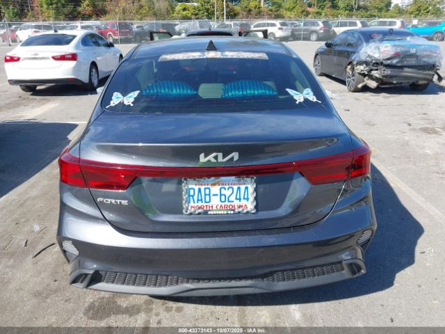 Kia Forte Lxs Image 2