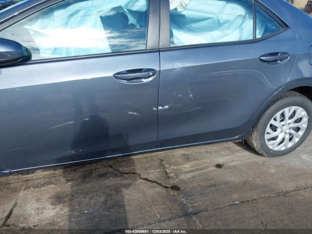 Toyota Corolla Le Image 13