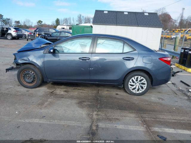 Toyota Corolla Le Image 15