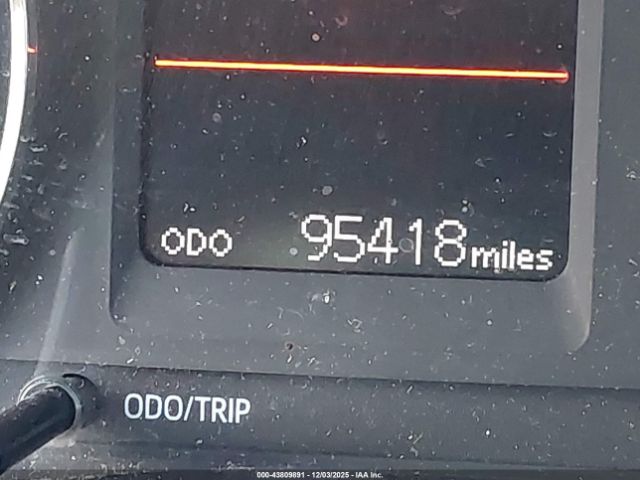 Toyota Corolla Le Image 10