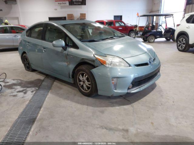  Salvage Toyota Prius