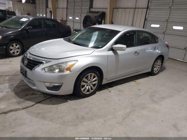 Nissan Altima 2.5 S Image 8