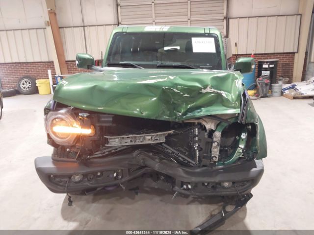 Ford Bronco Outer Banks Image 12