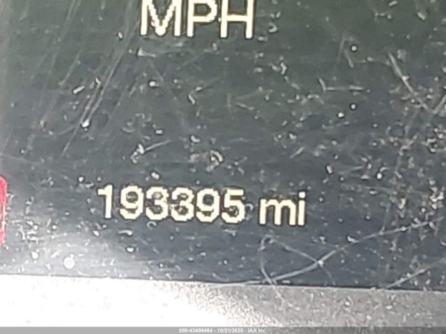 Chrysler 200 Touring Image 16