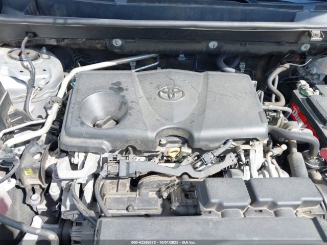 Toyota RAV4 Le Image 7