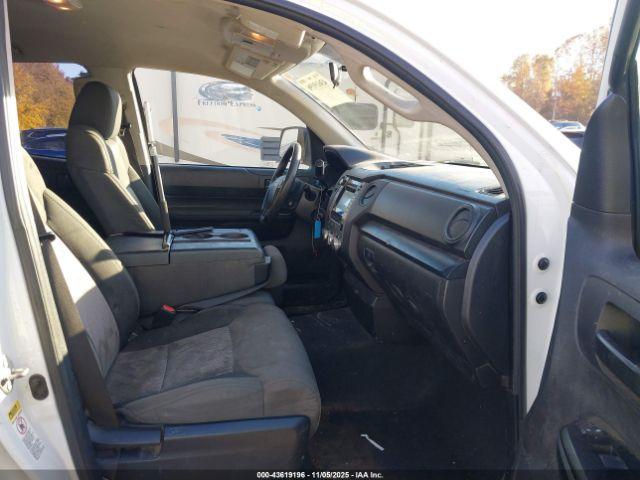 Toyota Tundra Sr 4.6l V8 Image 15