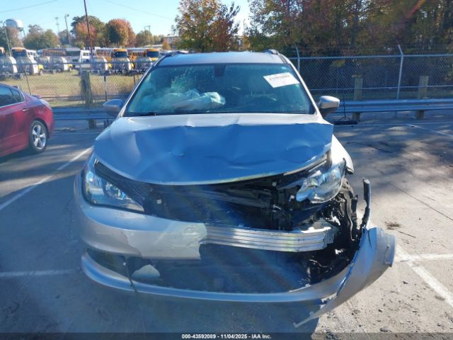 Chrysler Voyager Lxi Image 4