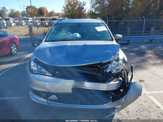 Chrysler Voyager Lxi Image 4