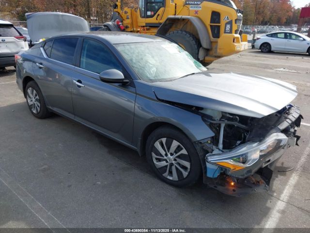 Nissan Altima S Intelligent Awd Image 1