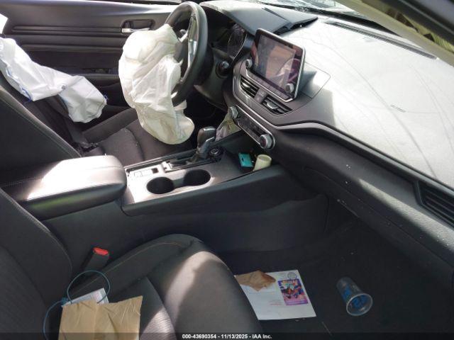 Nissan Altima S Intelligent Awd Image 15