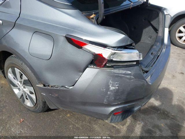 Nissan Altima S Intelligent Awd Image 5