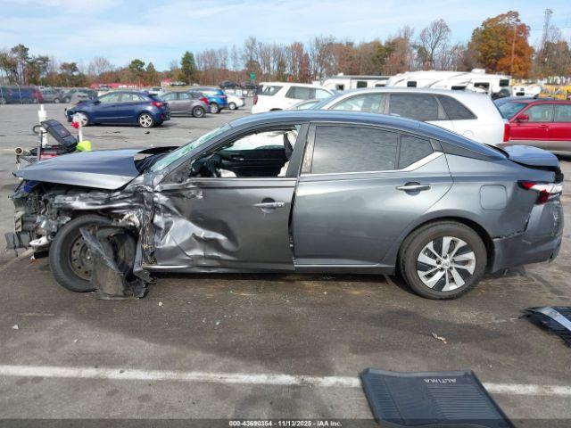 Nissan Altima S Intelligent Awd Image 17