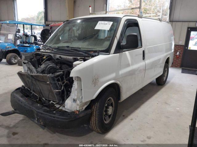 Chevrolet Express Work Van Image 9