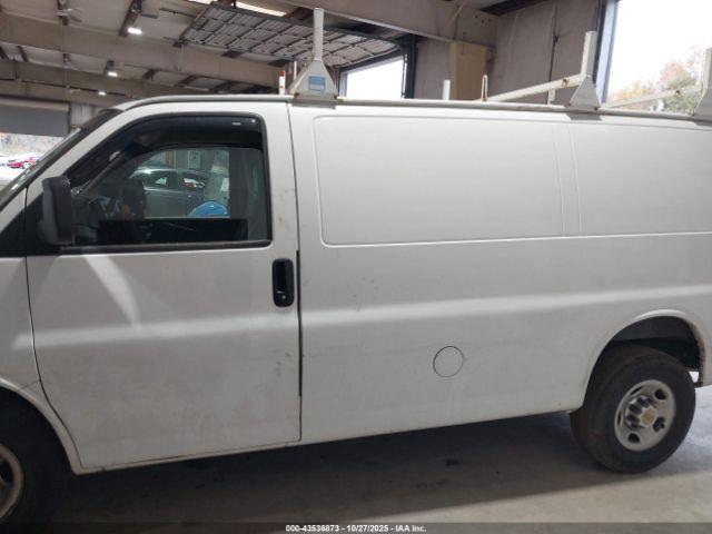 Chevrolet Express Work Van Image 14
