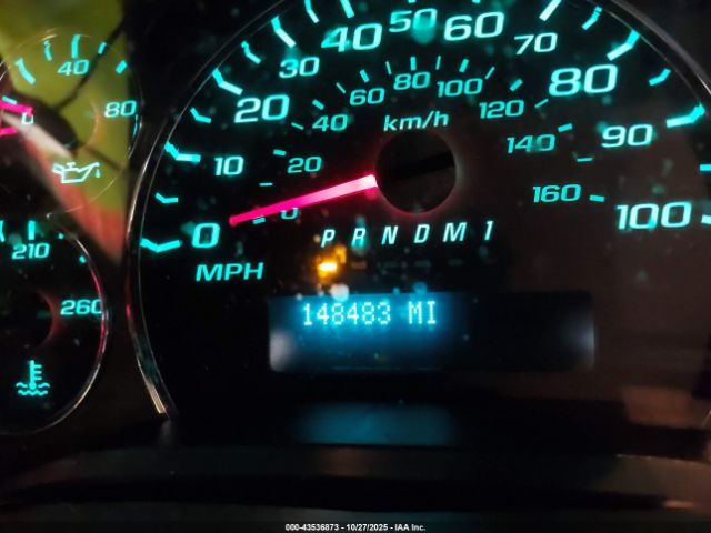 Chevrolet Express Work Van Image 12