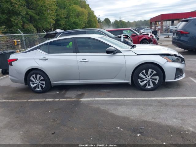 Nissan Altima S Fwd Image 13