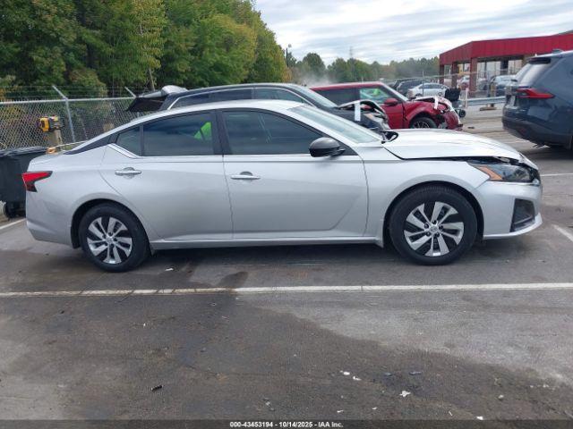 Nissan Altima S Fwd Image 13