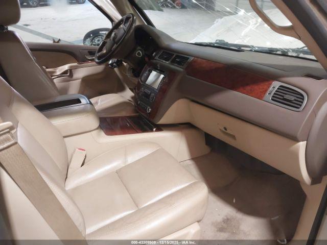 Chevrolet Tahoe Ltz Image 4