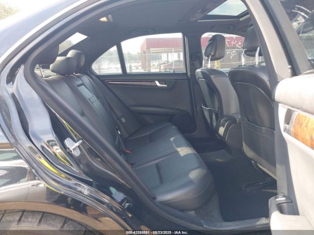 Mercedes-Benz C-Class Sport Image 5