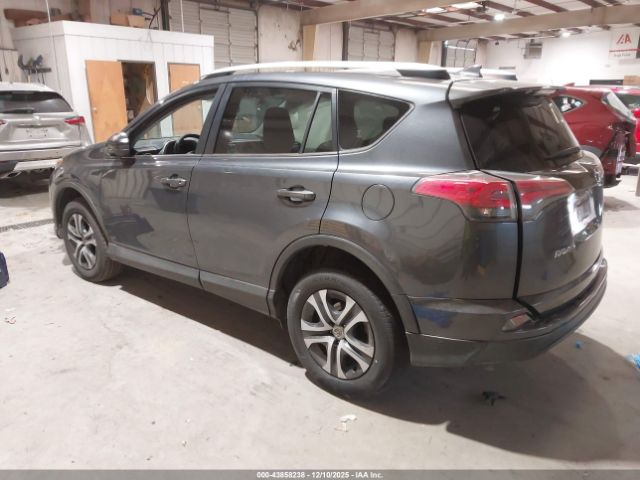 Toyota RAV4 Le Image 3