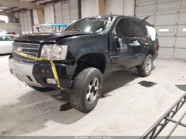 Chevrolet Tahoe Image 3