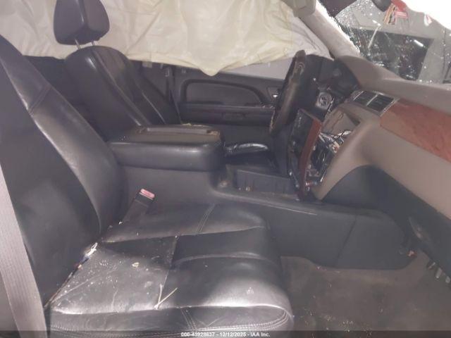 Chevrolet Tahoe Image 5