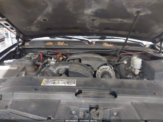 Chevrolet Tahoe Image 8