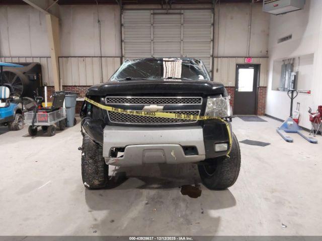 Chevrolet Tahoe Image 7