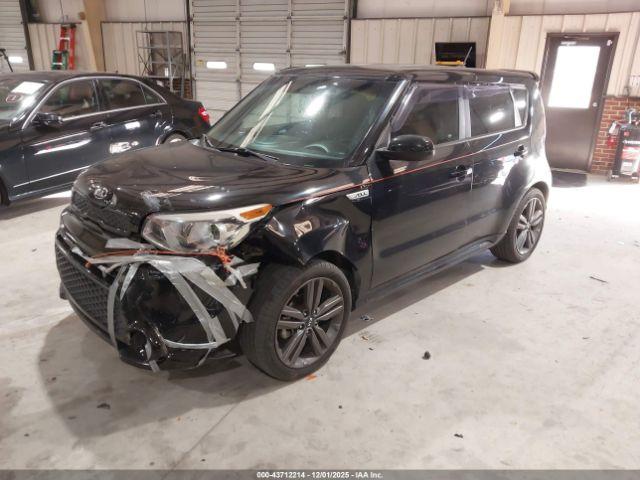 Kia Soul + Image 12