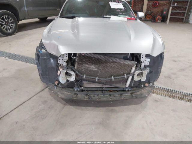 Ford Mustang Ecoboost Premium Image 15