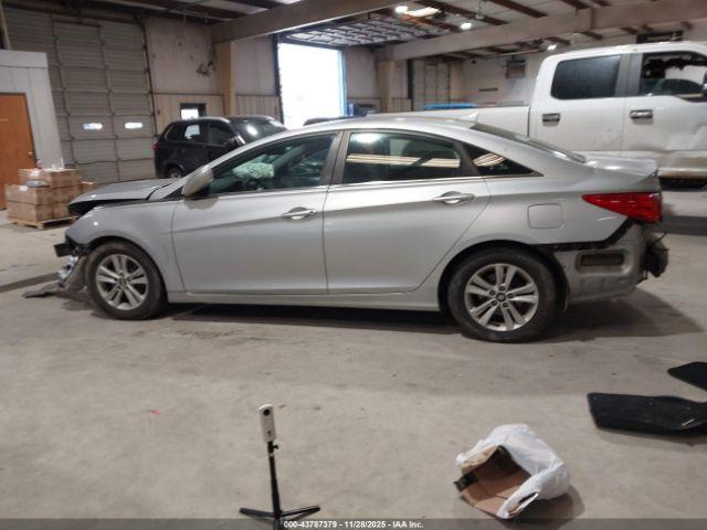 Hyundai SONATA Gls Image 10