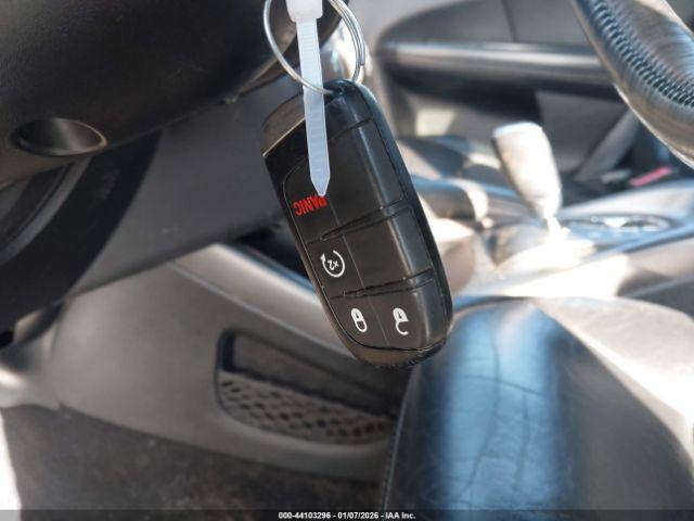 Dodge Journey Crossroad Image 8