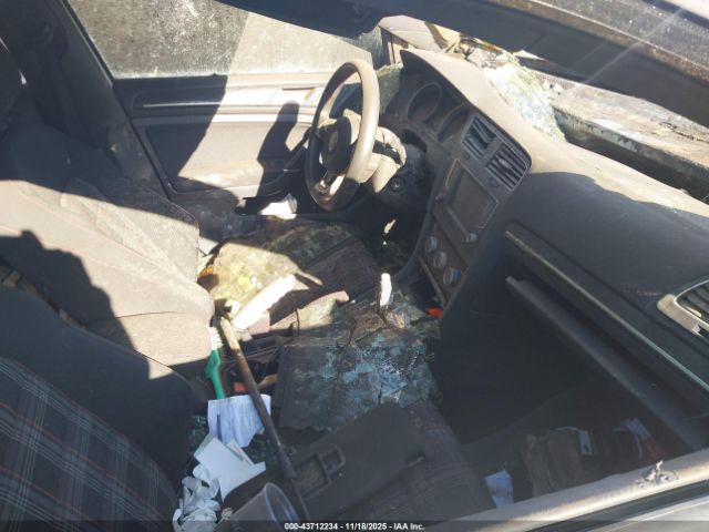 Volkswagen Golf Image 4