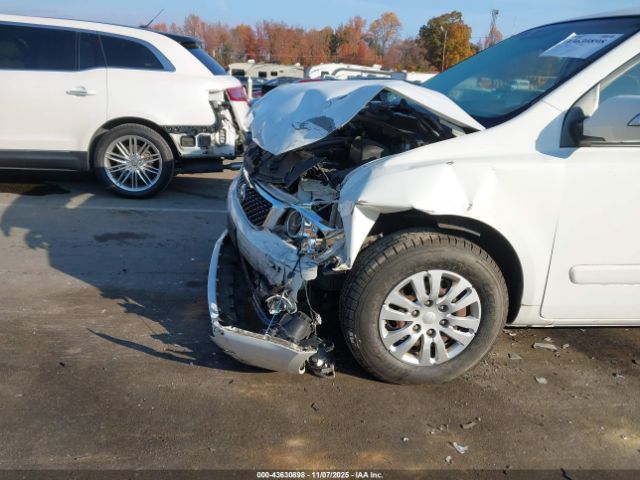 Kia Sedona Lx Image 8