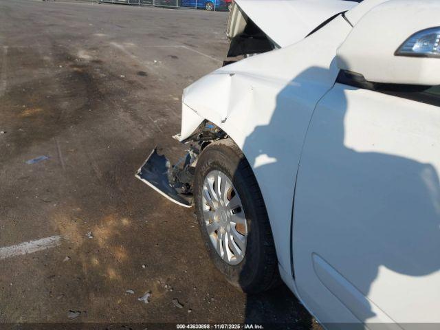 Kia Sedona Lx Image 12