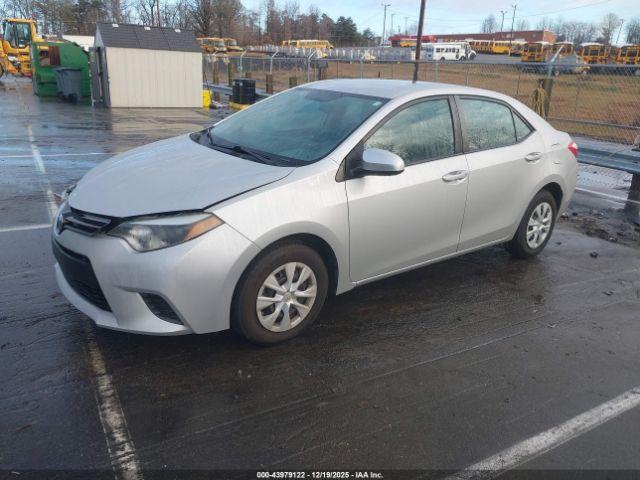 Toyota Corolla L Image 2