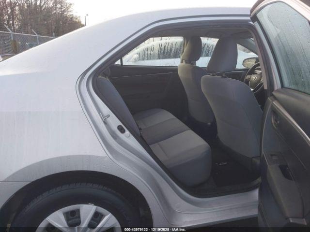 Toyota Corolla L Image 6