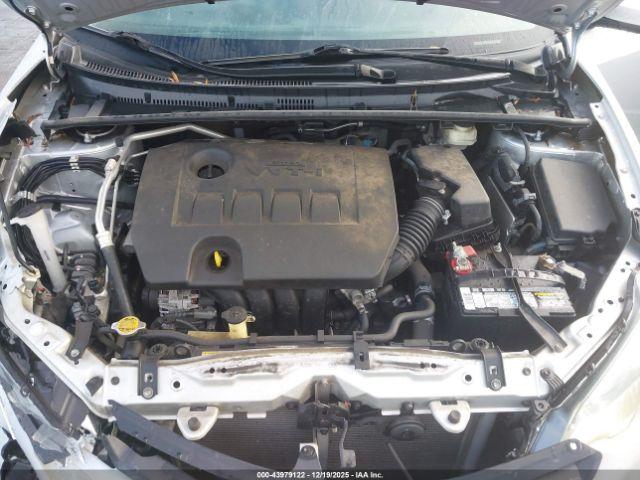 Toyota Corolla L Image 14