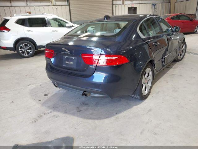 Jaguar XE 25t Image 2