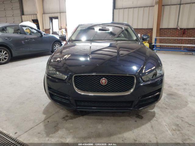 Jaguar XE 25t Image 3