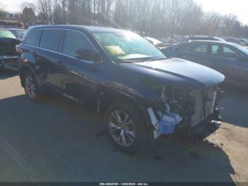  Salvage Toyota Highlander