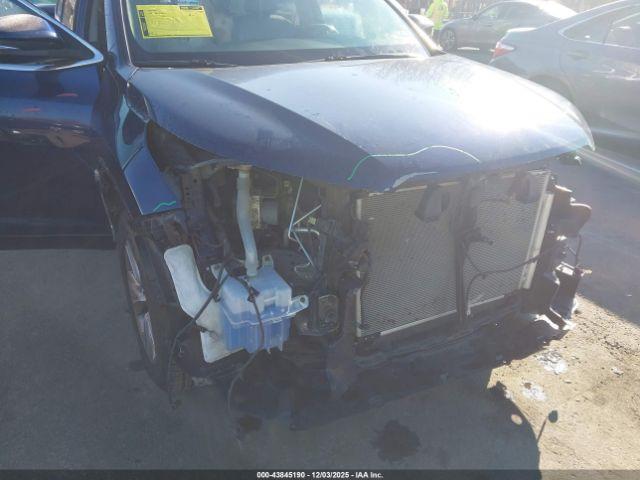 Toyota Highlander Le Plus V6 Image 10