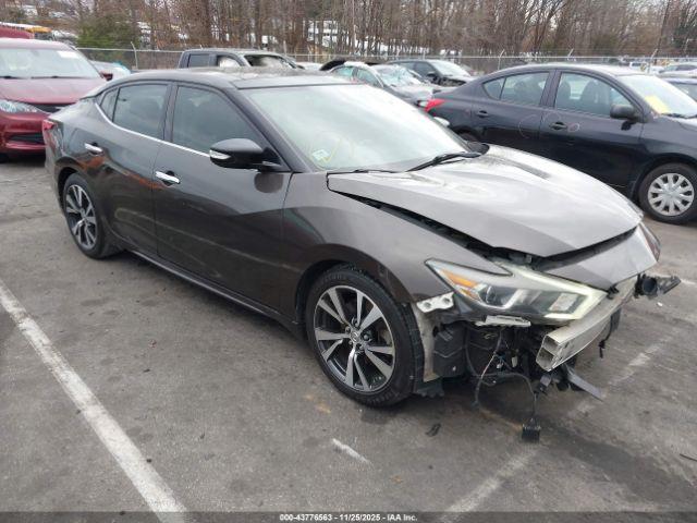  Salvage Nissan Maxima