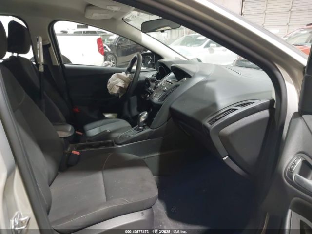 Ford Focus Se Image 15